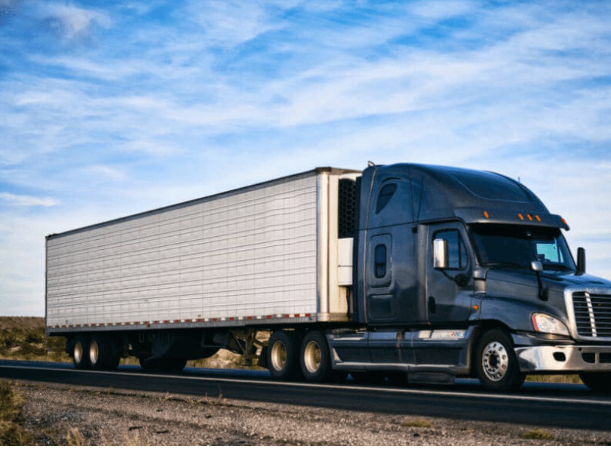 Finding a Reliable 18 Wheeler for Sale Under $10,000: A Comprehensive Guide